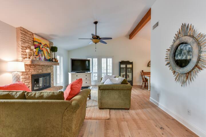 3 BR, 2 Living areas, Near Zilker Park & Downtown