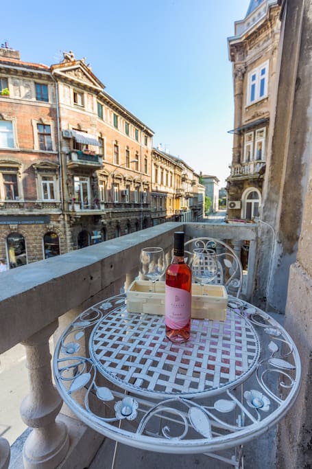 balcony