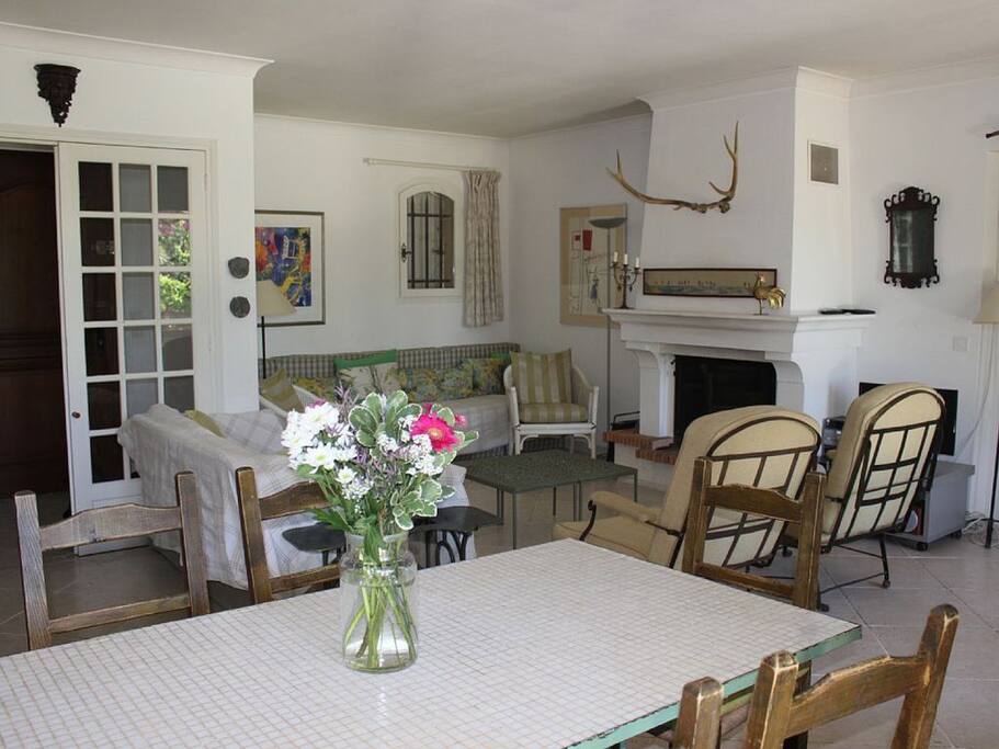 Living room with dining room