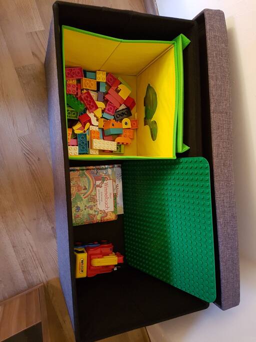 kleine Auswahl an Spielzeug