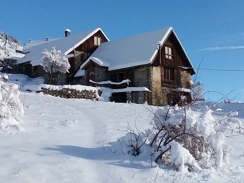 MOUNTAIN CHALET in the MERCANTOUR