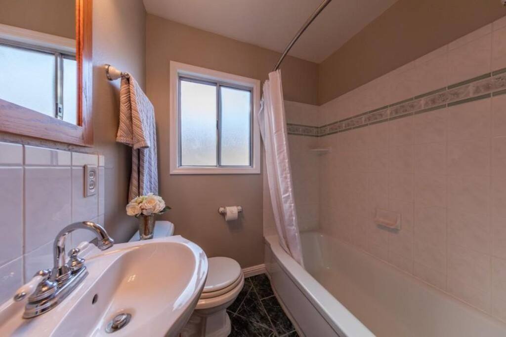 Private full bath