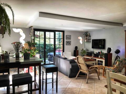 Family home on the banks of the Gesvres and Nantes