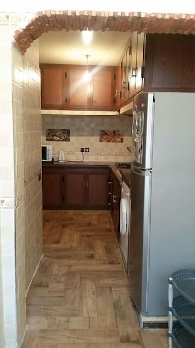 Cuisine tout équipée et totalement refaite, pour cuisiner vos petits plats.