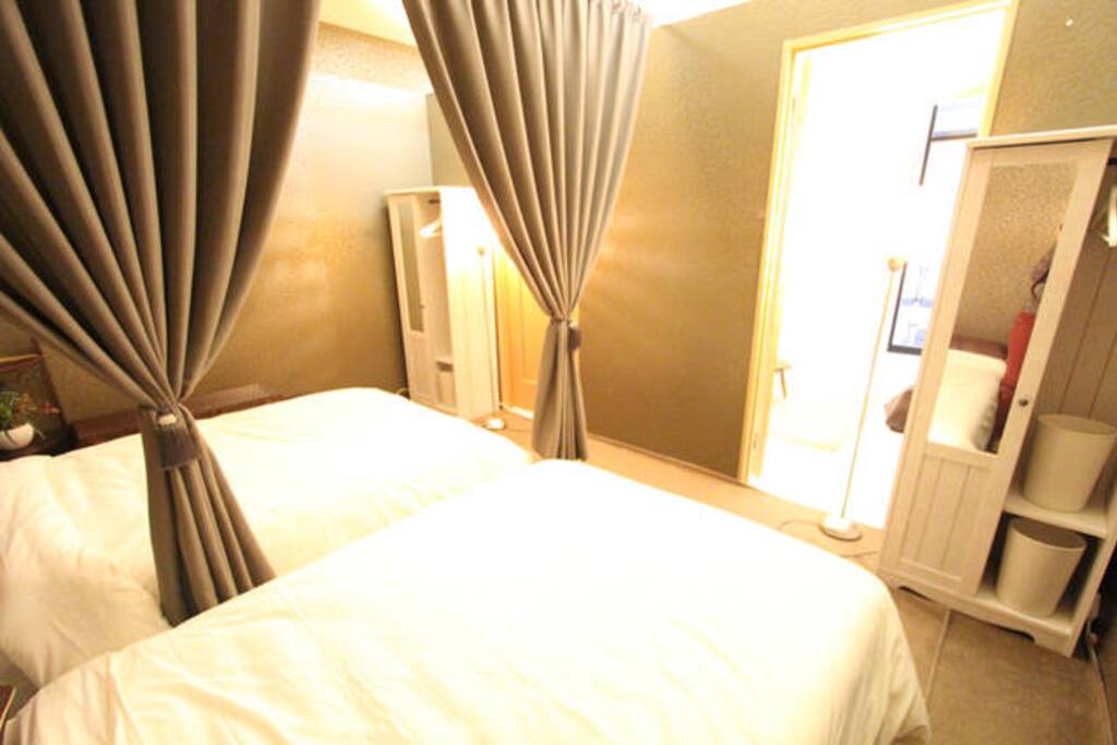 the 1st room for 4 people