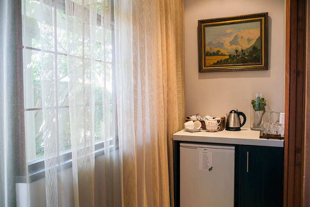 Suite Le Soleil coffee/tea station