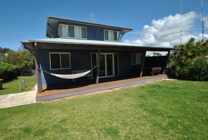 Blue Culburra Beach House