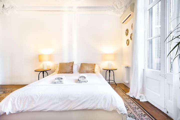 CHARMING, VERY SPACIOUS & BEST LOCATED gallery image 2