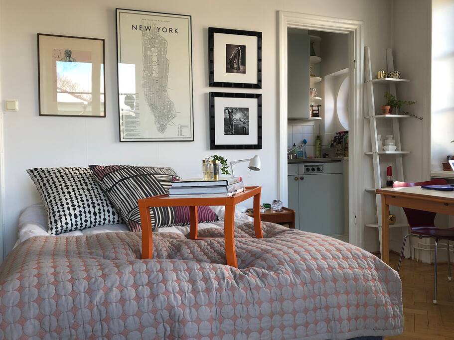 Queen sized bed (140cm wide)