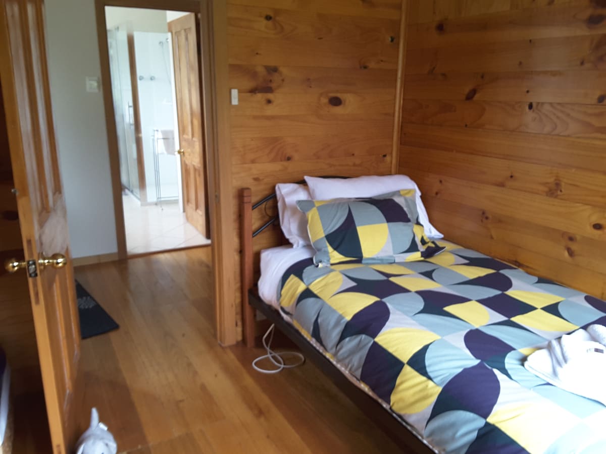 Dormitorio individual 3