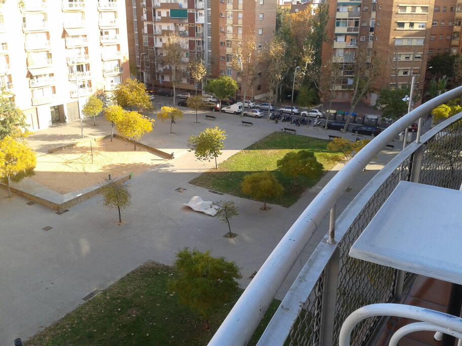 Vistas a la plaza, es muy tranquilo