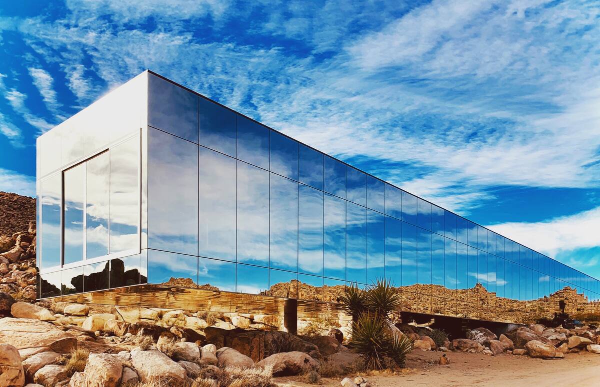unique hotels in united states - the invisible house in joshua tree
