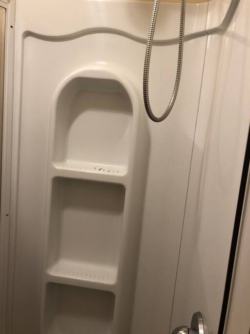 Standing shower
