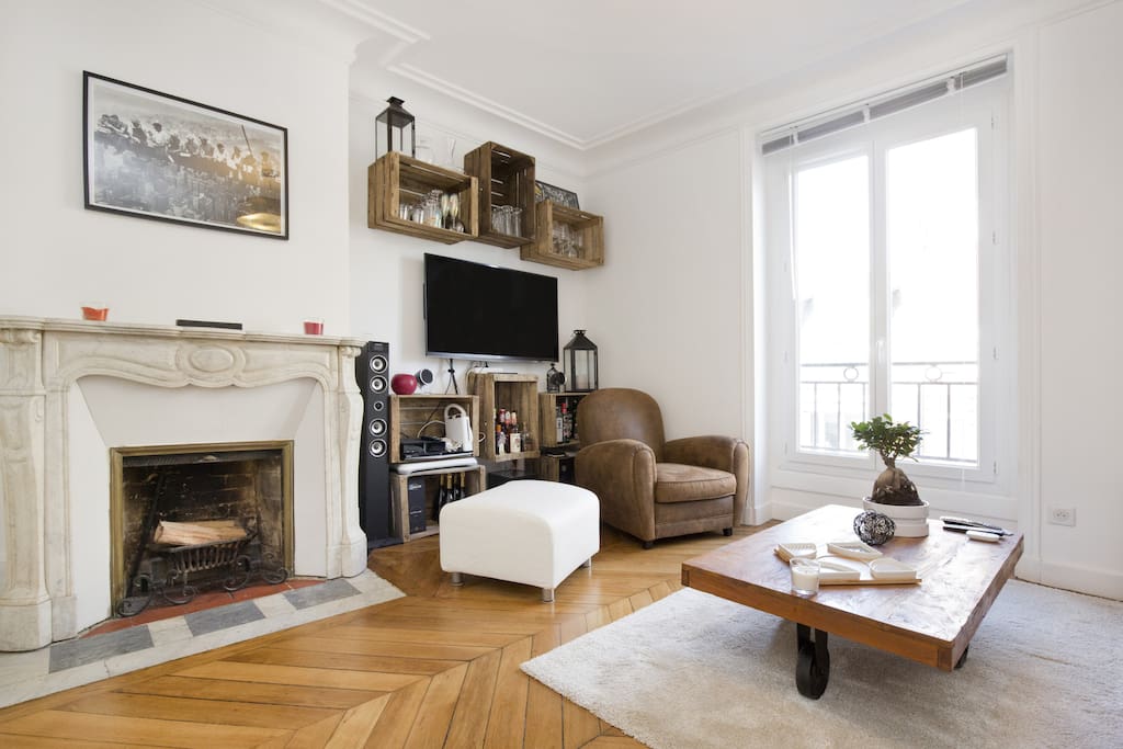 A charming quiet one with TV, Iphone docking station...