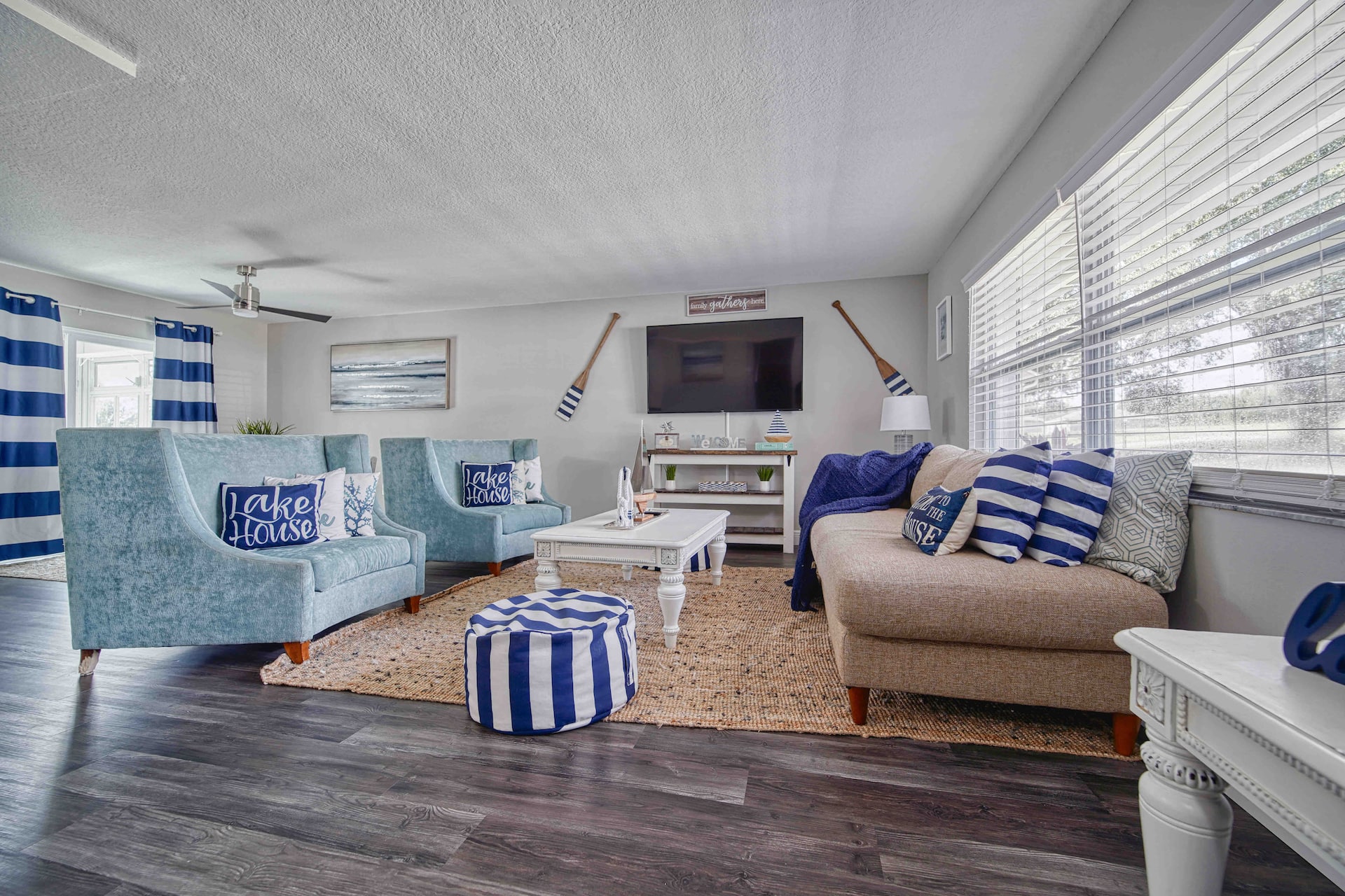 Heated Pool, Arcade with PS5, 5min from Legoland-Stylish LakeHome — photo 2