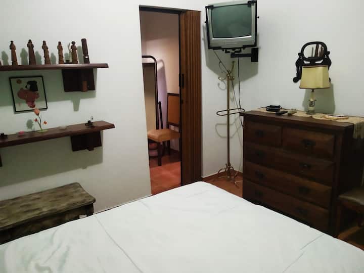 APARTMÁN - MANŽELSKÁ POSTEĽ