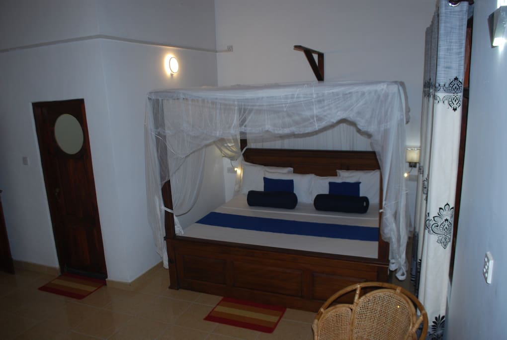 Family room king size bed
