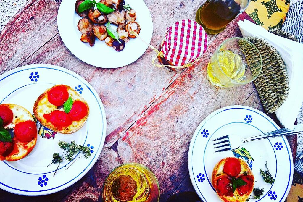 frise & pomodoro Best apulia appetizer