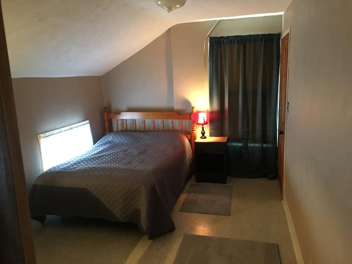 Upstairs bedroom #2