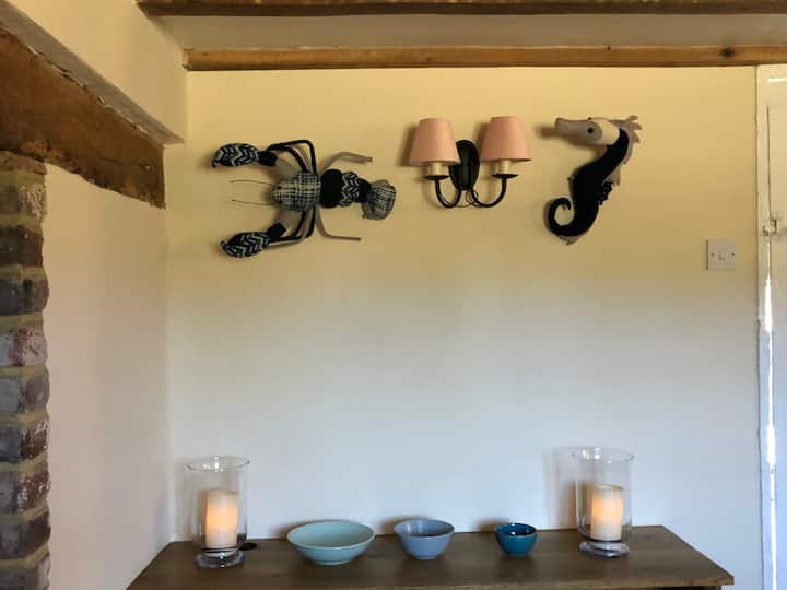 Perfect Isolation.  Quaint Sussex Farm Cottage - Camber Sands