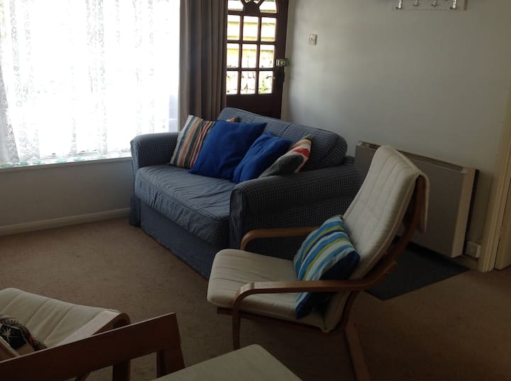 Ambienti i ndenjjes (me divan-krevat)