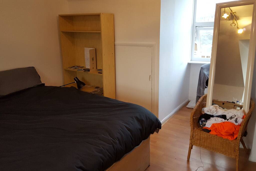 Bedroom (again)