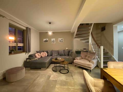 Beliebte Airbnb-Anzeige: Apartment Hedi with 3 rooms, 1st floor, two bathrooms in Quedlinburg