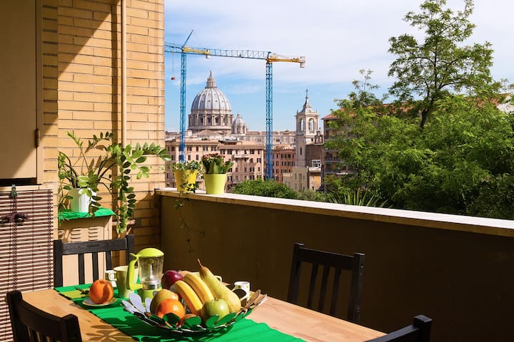 Vatican St. Peter apartment Iole