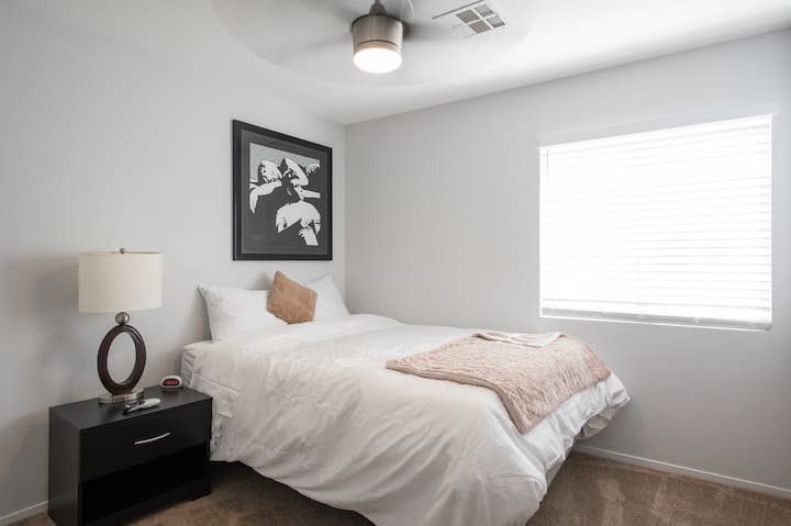 غرفة النوم 2