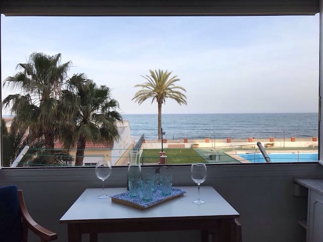 New apartment on the beach front line