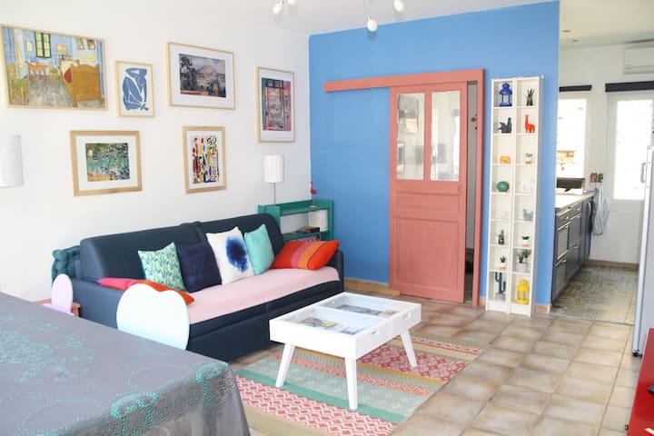 Grand Studio charm Provence air-conditioned terrace