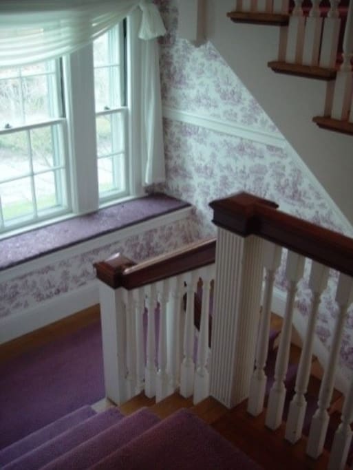 An elegant New England setting