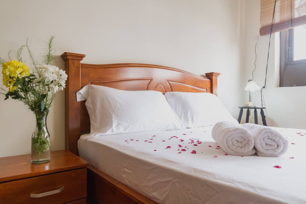 Master bedroom - Spacious area with bathroom
