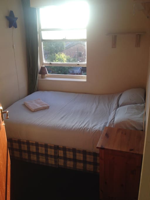 Towels and beddings provided