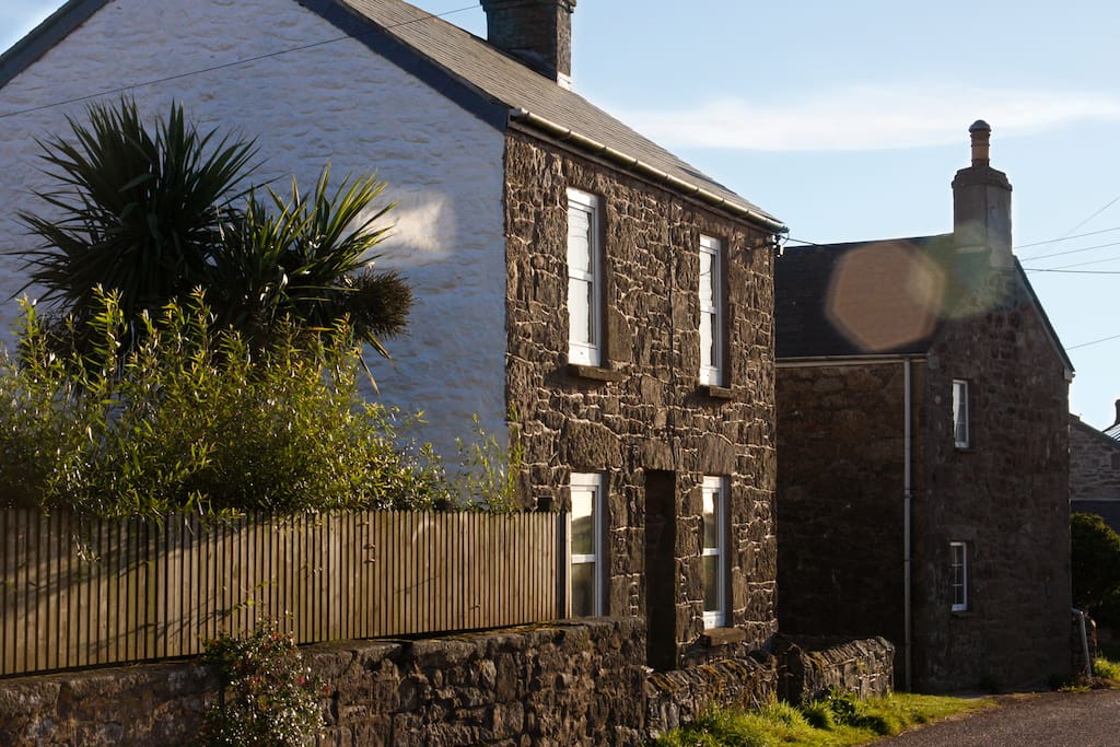 Dolphin Cottage
