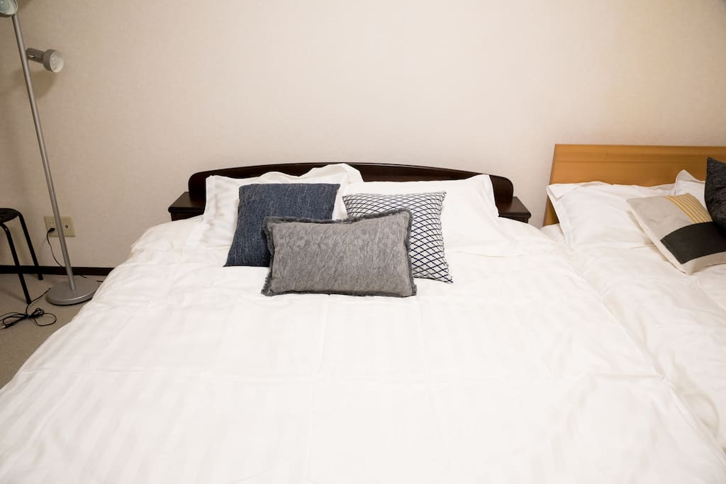 queen bed