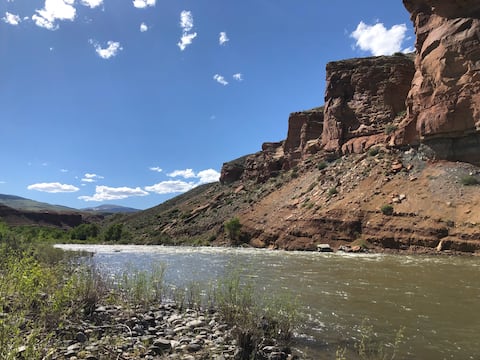 Guest House 12 min from Dubois, WY. 3 Riverbend LN