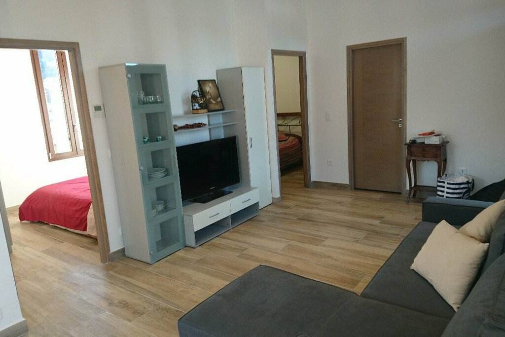 APPARTEMENT ENTIEREMENT RENOVE