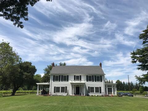 Towne Estate & Vineyard on the Sacramento River