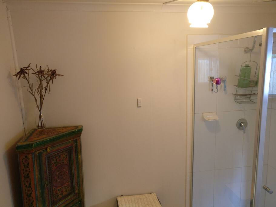 Bathroom/Laundry