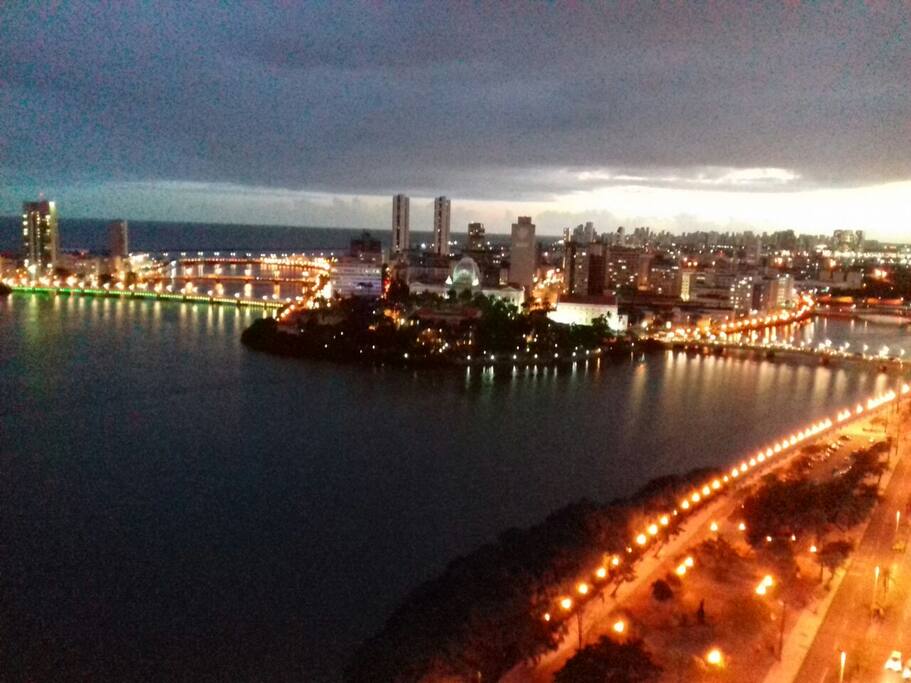 Vista noturna.