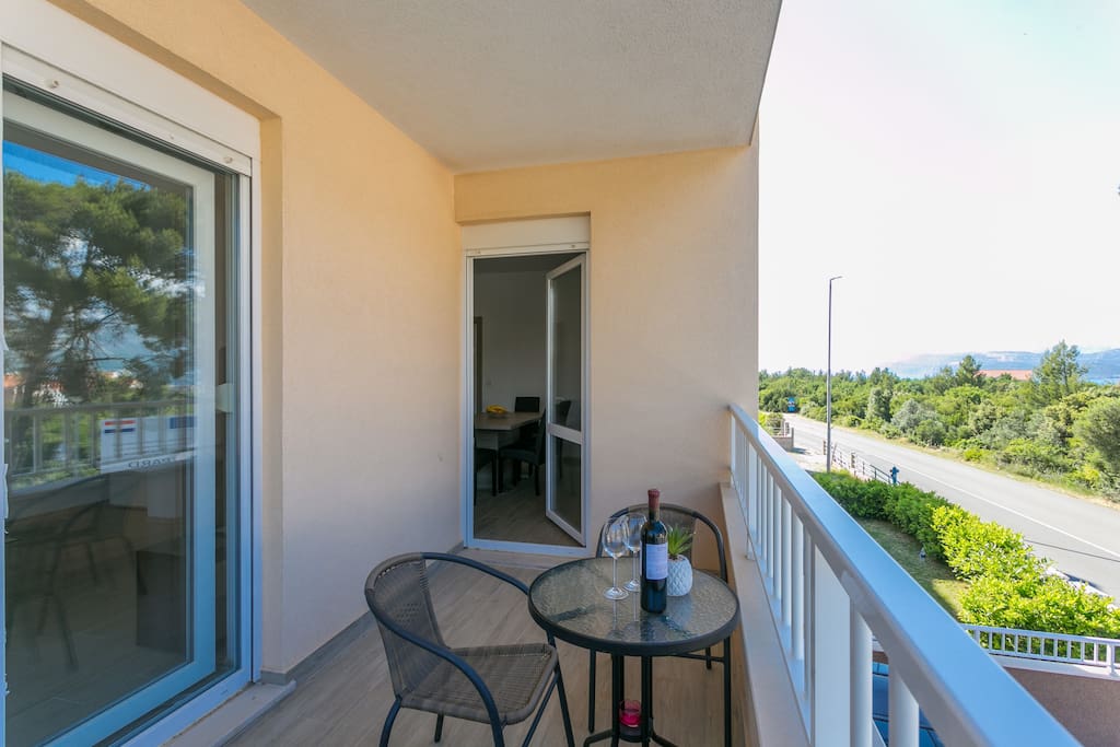 Lovely balcony with sea view