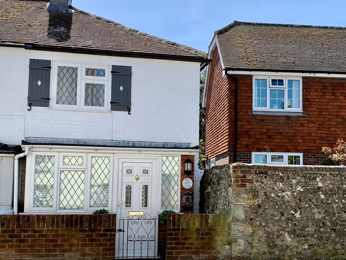 Oriel Cottage Houses for Rent in East Sussex, England, United Kingdom