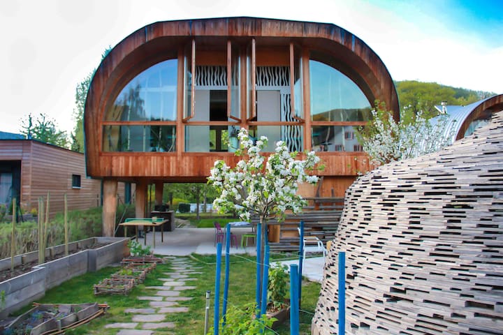 Cottage  insolite Coccinelles  / cabane luxueuse