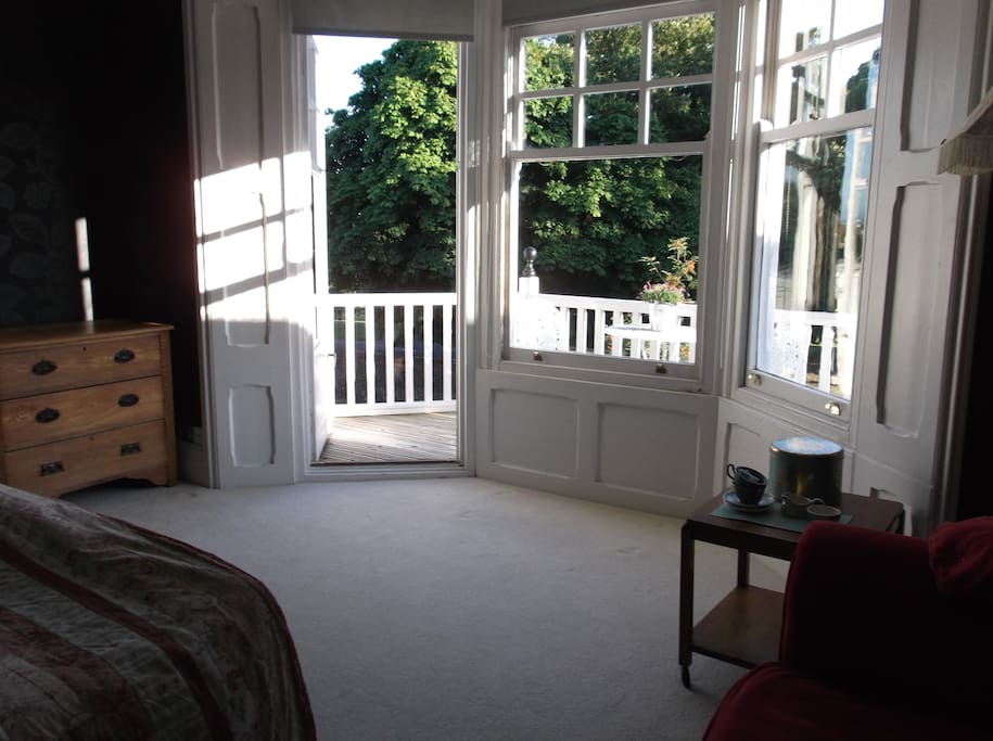 Access to private balcony.