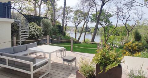 Large "Nid de l 'Erdre" with Spa and river access