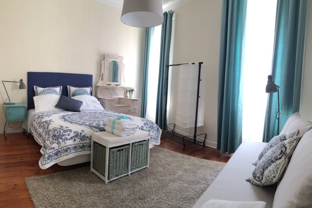 Turquoise bedroom