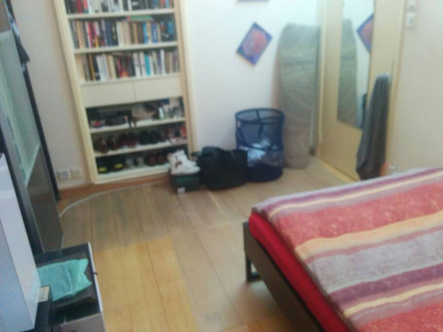 Large room, comfy.