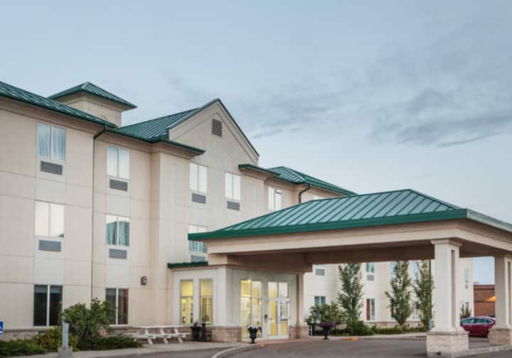 Estevan Vacation Rentals & Homes Saskatchewan, Canada Airbnb