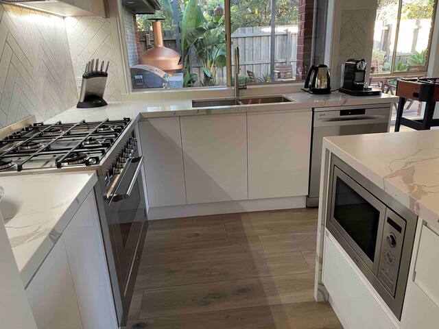 Safety Beach Luxury Getaway gallery image 2